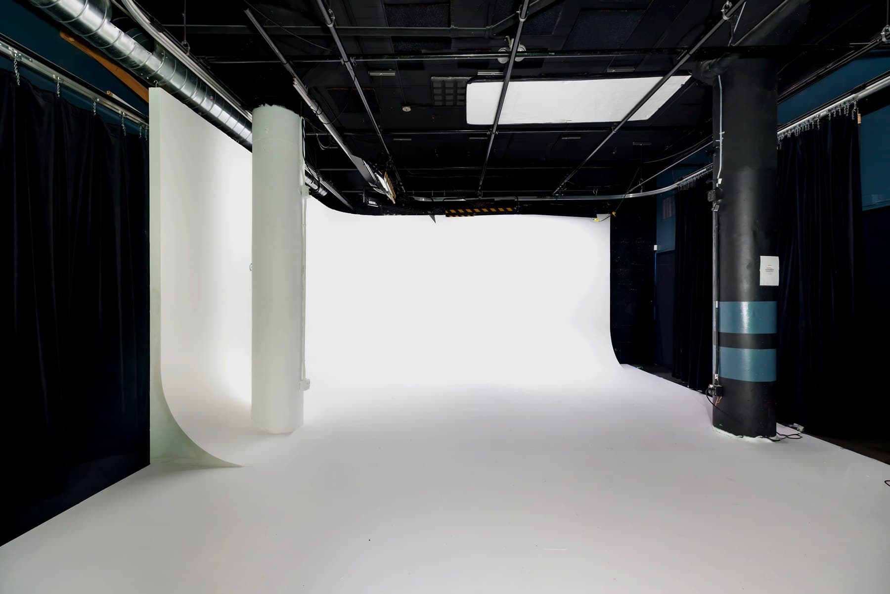 White cyc wall rental studio at VibeShack Studios San Francisco