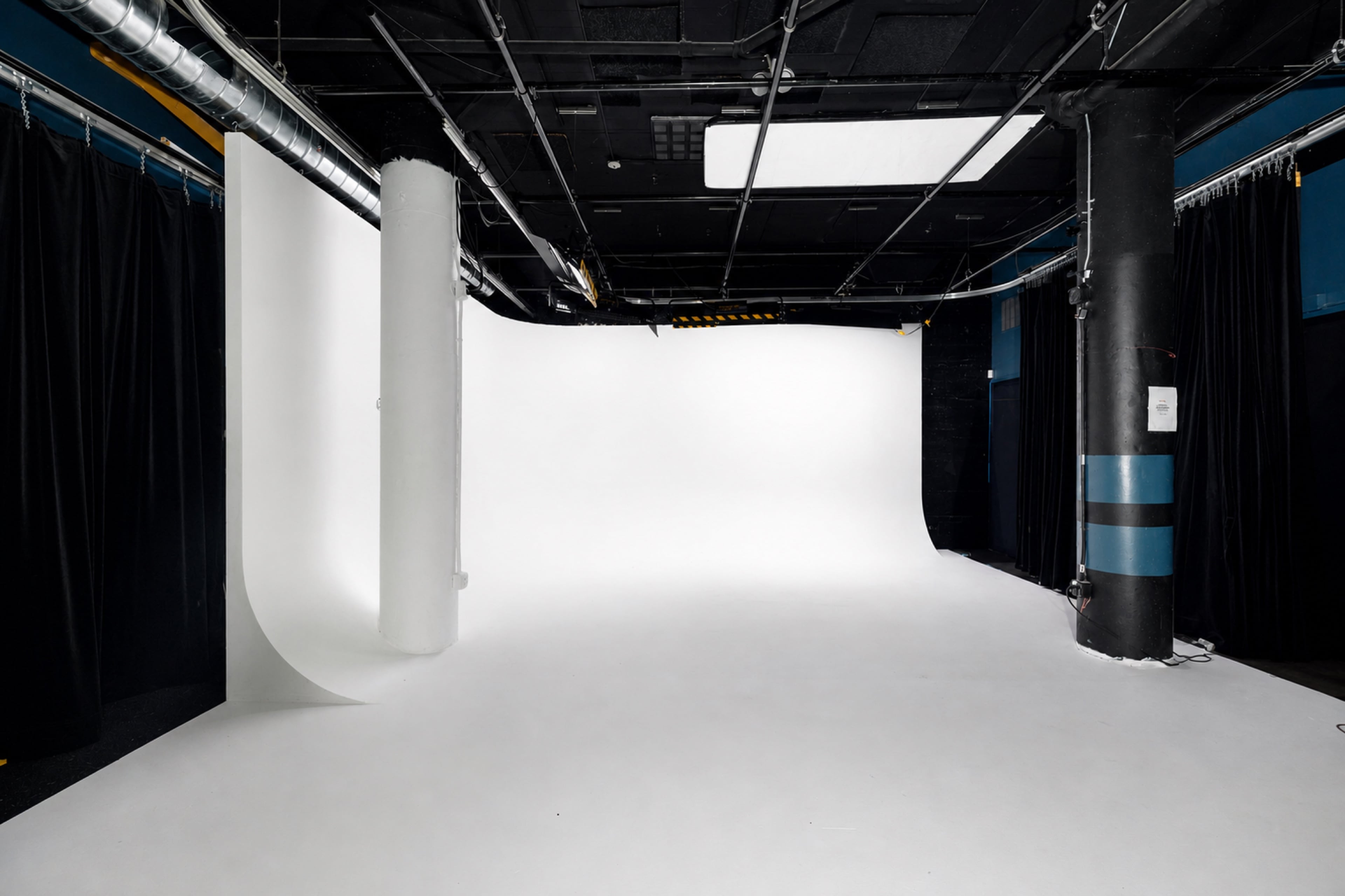 Canvas white cyc rental studio at VibeShack Studios San Francisco
